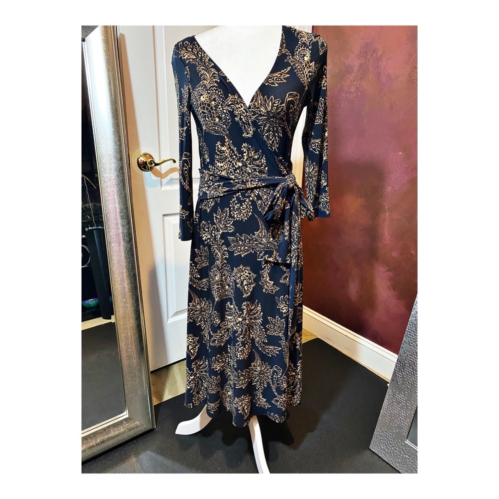 Evan—Picone V-Neck Dress Navy & Gold